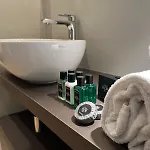 Rossovino فندق ميلان