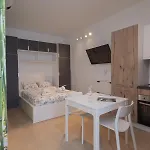 Modern & Functional Steps From Bosco Verticale & Gae Aulenti Apartament *