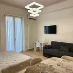 Mihouse Res דירה