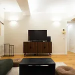 Modern Flat - Via De Sanctis 61 Metro & Wifi Milão