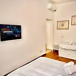 Urban Oasis M1 Lima Self-check-in *