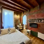 Apartament Brera Fiori Mediolan