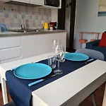 Apartman Blue Retreat Modern Near M4 Milánó
