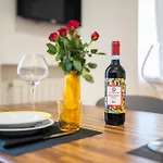 Charming - Navigli, Duomo Apartment *