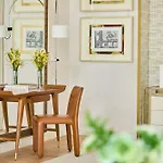 Four Seasons 5* Milano