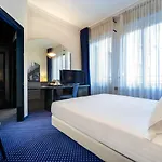 Ih Ambasciatori 4* Milán