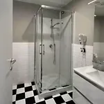 Station Spacious 2br Flat *