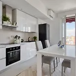 Palmanova Sixty-seven With Terrace شقة