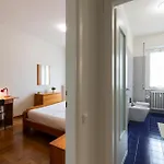 Feels Like Apartment *