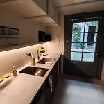 Apartment Secret Courtyard *