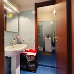 Sunday's Flat/monolocale Zona Bocconi شقة ميلان