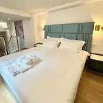 Garden Chinatown Tatil Evi Milano