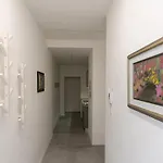 아파트 Two -rooms 10 Minutes Duomo By Metro *