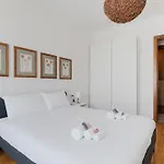 Apartment Pagano - Salutati - Ampio E Luminoso Trilocale *