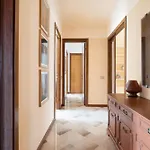 Pagano - Salutati - Ampio E Luminoso Trilocale * Milan