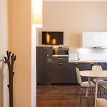 Crocetta Turandot One Bed 1st Floor - Mirable Pm