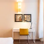 아파트 Crocetta Turandot One Bed 1st Floor - Mirable Pm 밀라노