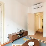Spacious One Bedroom Moscova - Mirable Pm Apartament *