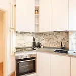 Spacious One Bedroom Moscova - Mirable Pm