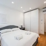 Διαμέρισμα Duomo Area Luxury Design & Netflix Mood Μιλάνο