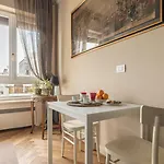 Apartment Filzi 41 - Elegant And Near Station Milan