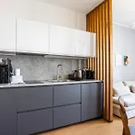 New Flat Near Ieo And Olympic Village *