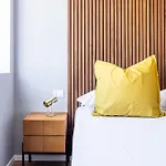 New Flat Near Ieo And Olympic Village Appartement Milaan
