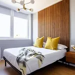 Appartement New Flat Near Ieo And Olympic Village Milaan
