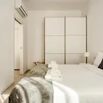 Apartament Just Urban - Modern 1-br Navigli - Metro M2 *