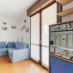 아파트 Guesthost - Chiesa Rossa Comfy