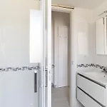 Guesthost - Piazza Tripoli Bright Apartment *