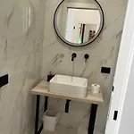 Modern Flat In Isola