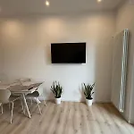 Mihouse Res מילאנו