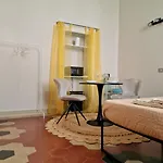 بيت ضيافة Ampia Stanza Con Bagno Privato E Zona Pranzo ميلان