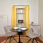 Ampia Stanza Con Bagno Privato E Zona Pranzo