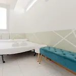 Guesthost - Magenta Long Let Apts