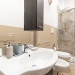 Guesthost - Modern & Cozy In X4 * Milano