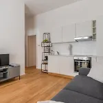 Intrho Isola Luxury , Modern & Cozy Milaan