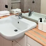 Spacious Near Bocconi Μιλάνο