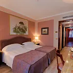 Doria Grand 4*