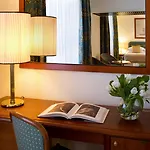 Hotel Starhotels Business Palace 4*