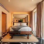 Calimala فندق ميلان