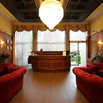 孟特比安科莫肯巴酒店 4*