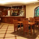 孟特比安科莫肯巴酒店 4* 米兰