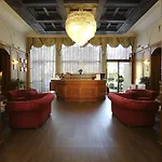 孟特比安科莫肯巴酒店