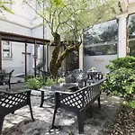 孟特比安科莫肯巴酒店