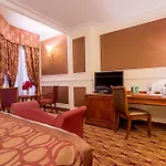 Hotel Grand Visconti Palace