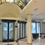Jr Bocconi فندق