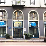 فندق Jr Bocconi