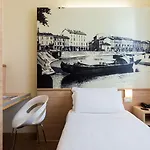 Aosta ميلان